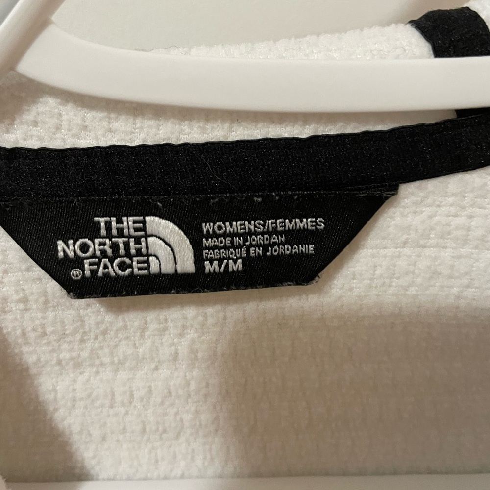 The North Face Women's White Ski Jacket - Picture 2 of 3